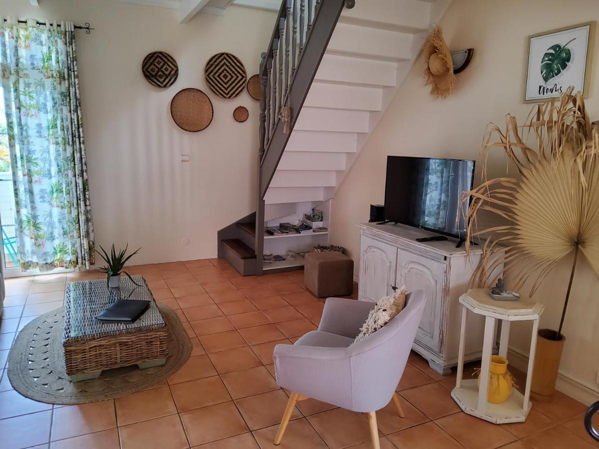 Le Rubinjo - Appartement D'Hotes Saint-Benoît Exterior foto